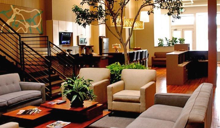 The Inn On Whitworth Brookhaven Extérieur photo